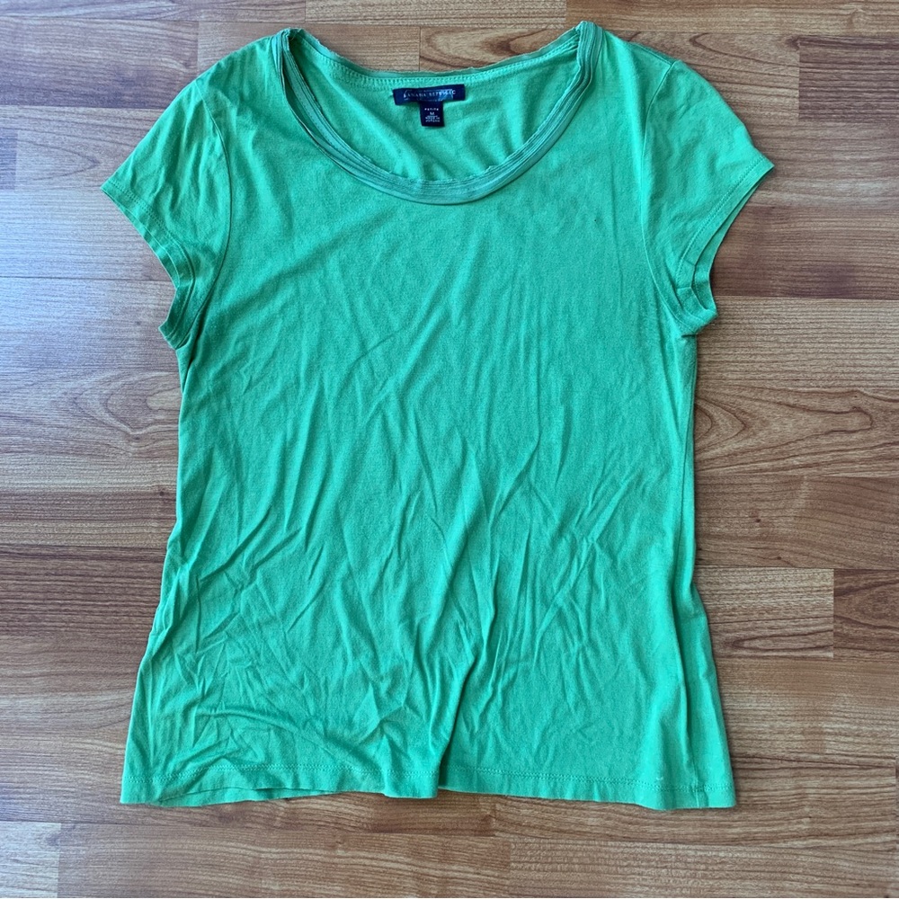 Free item: Banana Republic green top